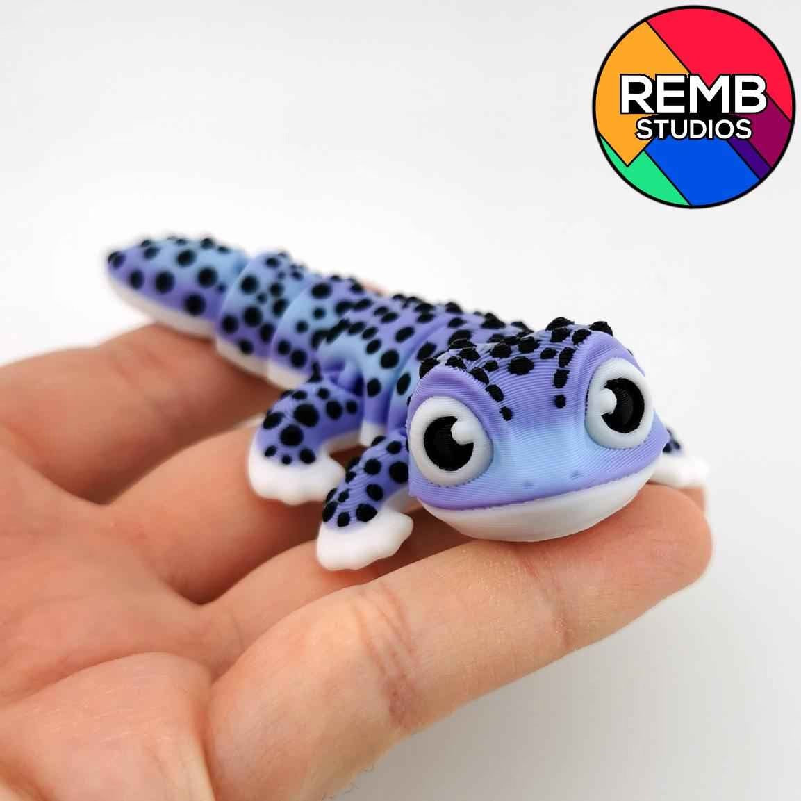 Flexi gecko, 3D printed articulated print-in-place figure. Design by Remb Studios.