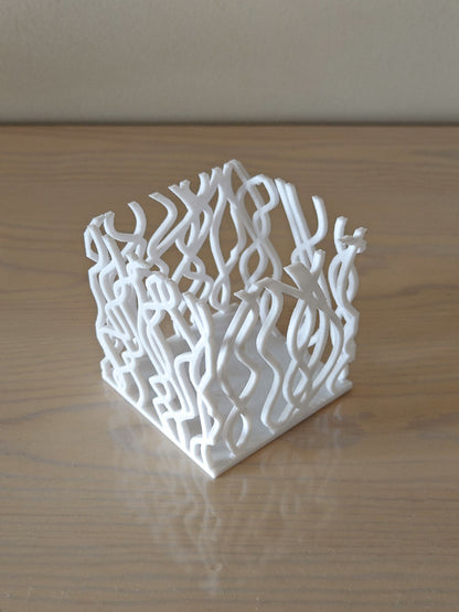 Algaecube geometric lattice planter, 3D printed. Design by Creaserra.